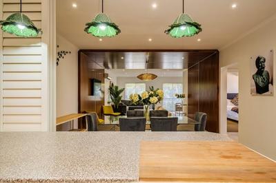 Contemporary Apartment Close to the Radisson Majolica