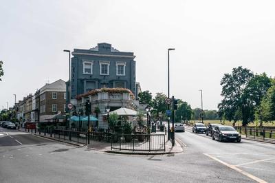 Charming Wandsworth Common Flat
