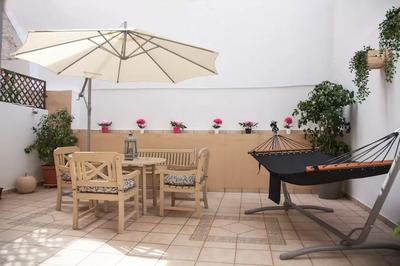 Thisio Modern House