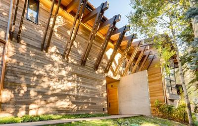 1-184 West Meadow Drive
