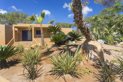 Ses Eufabietes Apartments & Restaurant