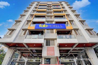 Fabhotel Amber Palace