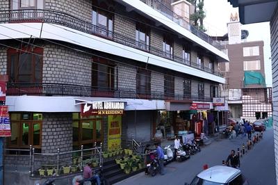 Goroomgo Mall Road Abhinandan Mussoorie
