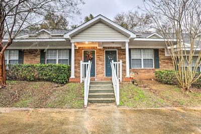 Tallahassee Townhome 4 Mi to College Town!