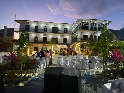 Hotel y Restaurante Las Adas y Estrellas