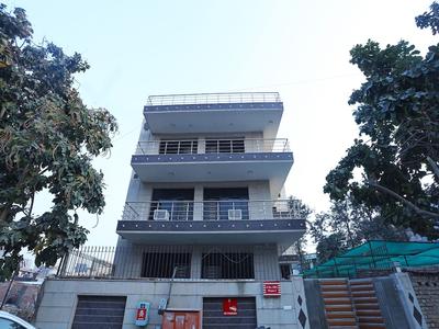 OYO 11761 WhitePod Inn