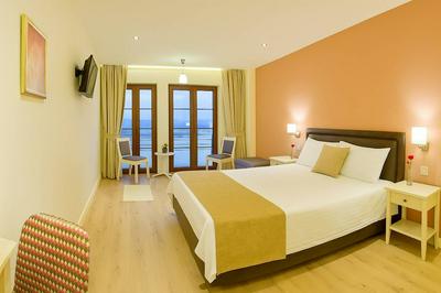 Arktos Hotel Superior Room w/ Stunning Lake View