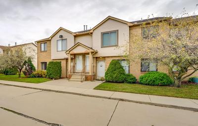 Cozy Clinton Township Condo: 3 Mi to Anchor Bay!