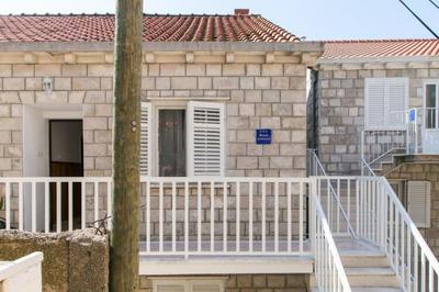 Apartment Angelina - Three Bedroom Apartment With Balcony and Sea View