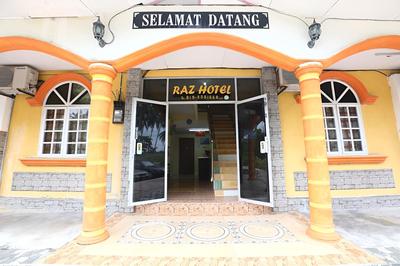 OYO 89819 Raz Hotel Kelulut