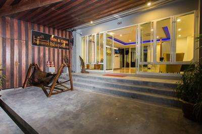 Krabi Inn & Omm Hotel
