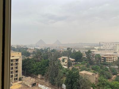 pyramids grand museum inn