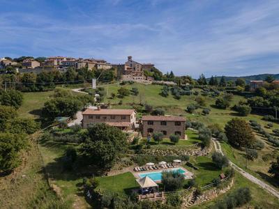 Villa in Umbria With Saltwater Pool