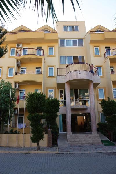 Albatros Apartments