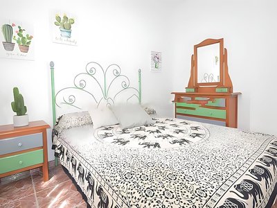 Chalet cerca al pueblo con piscina
