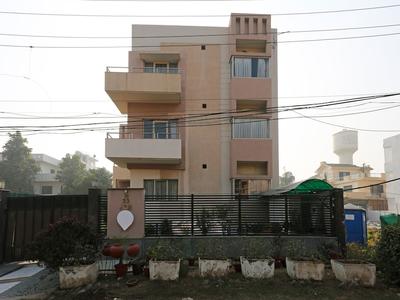 OYO 11337 Asian Hospitality