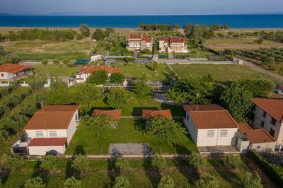 Mamas Twin Houses Left by Travel Pro Services