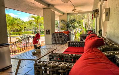 VIinoy House