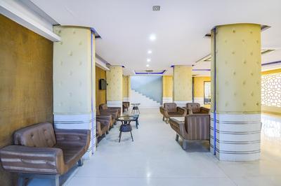 FabHotel Om Sai International