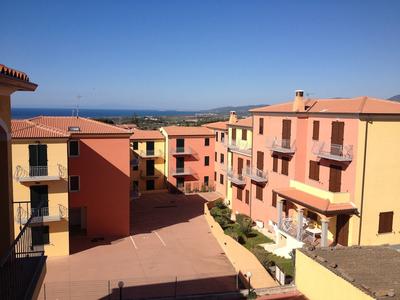 Modern 1 bed Apartment Sleep 3 sea View Only 700mt From sea