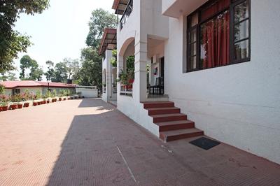 Surbee Resorts