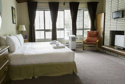 Elevate Rooms Parkside Retreat B&B