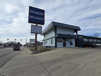 Richmond Inn & Suites