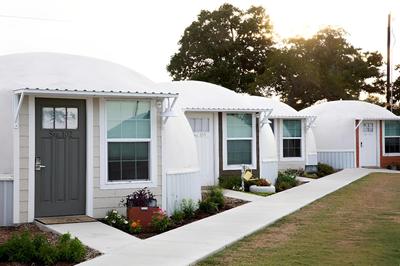 Country Dome Suites
