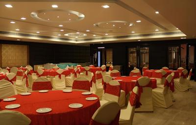 OYO 2617 Hotel Samrat Heavens