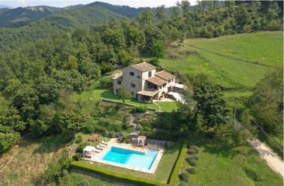 Umbrian Villa Retreat in Pietralunga With a Pool