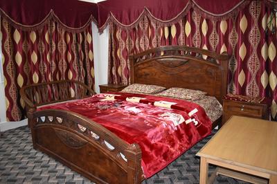 Snow Land Hotel Kaghan