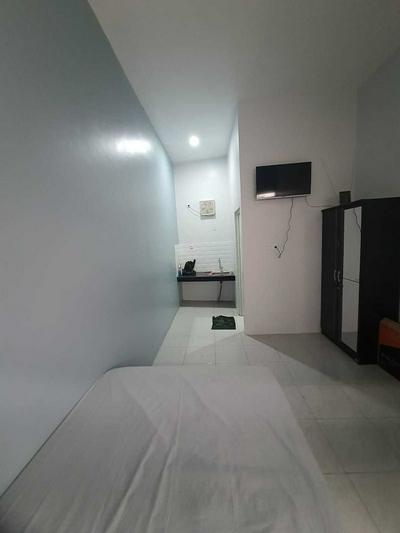 EXPRESS O 92284 Kost Mazbie Syariah