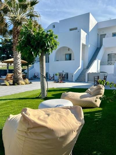 Santorini Villatzio Suites