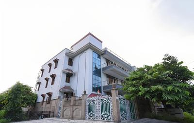 OYO 19466 Rose View