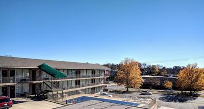 All Seasons Lodge