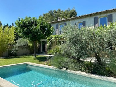 Charming Villa With AC in Alpilles