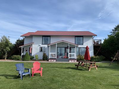 White House Inn on the Waterfront