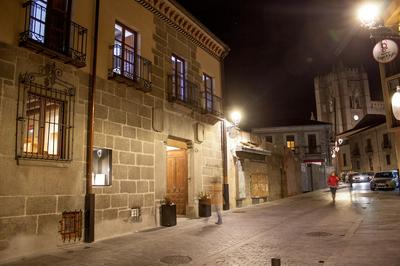 El Encanto Hotel & Cafetería