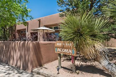Acoma - Majestic Views, Near the Santa Fe Opera and Four Seasons in Tesuque