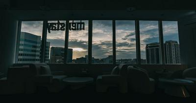 Meistay Art Gallery Hotel