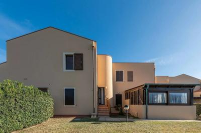 A few Steps La Pelosa Beach