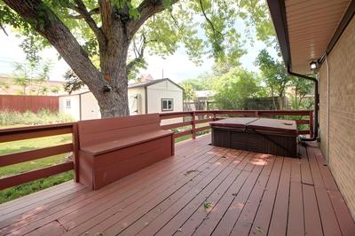 The Meadowlark Manor Spacious Backyard & Hot Tub