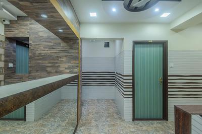 OYO 10016 Hotel Golden Inn