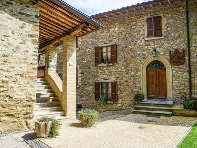 Stunning Holiday Home in Umbria With Jacuzzi