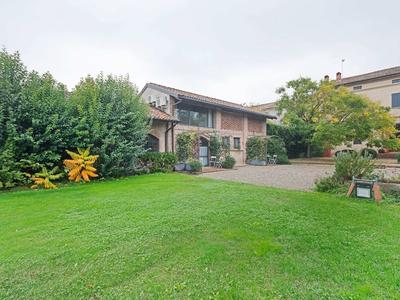 Villa in Lombardy Near Po River