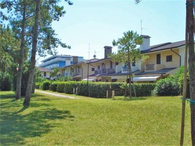 Villa in Caorle Near Spiaggia Tartaruga