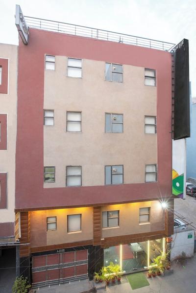 Hotel Gloab Residency Near Delhi Airport