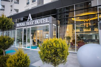 A Royal Suit Hotel