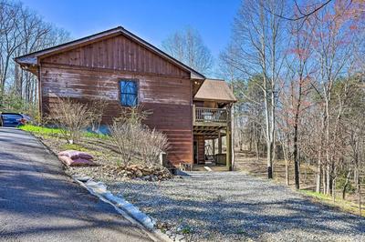 Smoky Mountain Vacation Rental w/ Deck!