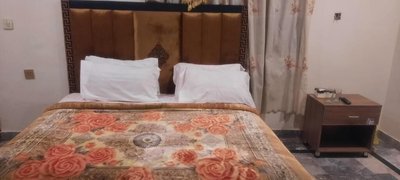 Hotel Day In Emporium